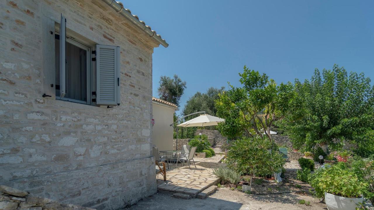 Emilios Stone House Villa Gaios Exterior foto